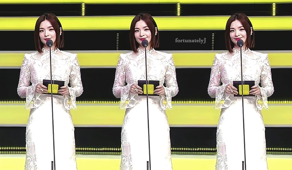 201206 MAMA #전미도

웃을 때마다 입꼬리에 𝙆𝙄𝙅𝙐𝙇 

bit.ly/345B5TC
bit.ly/3mdVQTj
bit.ly/380pGWc