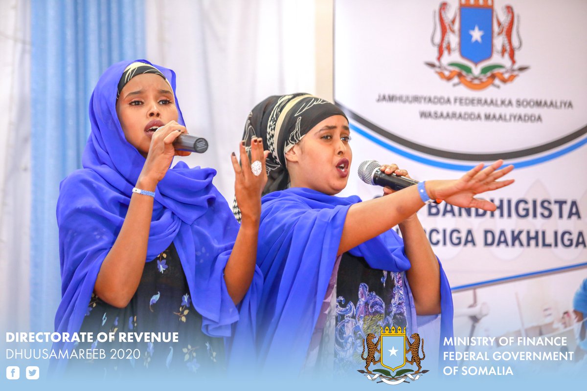 RevenuesSomalia's tweet photo. The entertaining Waaberi Band from #Galmudug is wowing the crowd with songs and skit. Their message in their art form promotes taxation #MoFRevenueBill #PayTax #Galmudug #DoR https://t.co/3mVTtHv9wp
