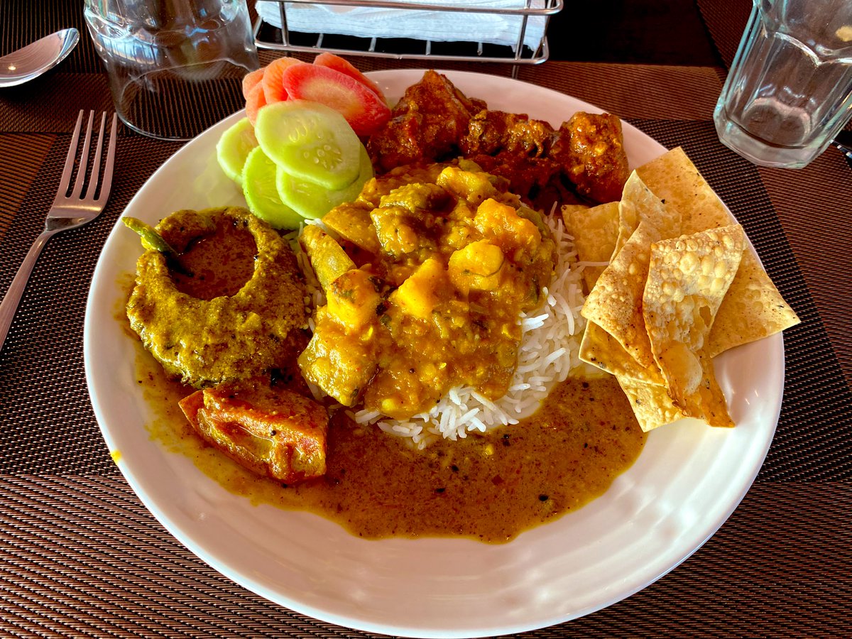 And, you may think how about the food!! A delicious spread of odia food including  #Dalma in the lunch...I liked Dalma the most!! These are all included in the package.   #EcoretreatOdisha – bei  Ramachandi Beach