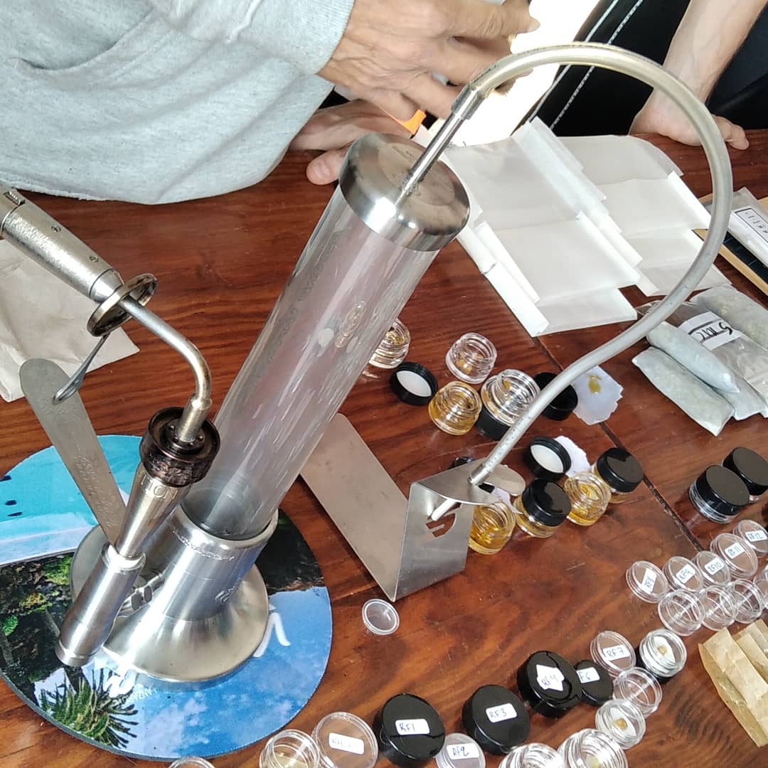 BiotopsBiz's tweet image. 👉Quelle meilleure façon de profiter de vos extractions qu&apos;avec un sublimateur. Avez-vous déjà essayé ?

#growingcannabisindoors
#bho
#sublimator
#growshop #groweed #cannabiscommunity #cannabismedicinal #weedpasion #weed