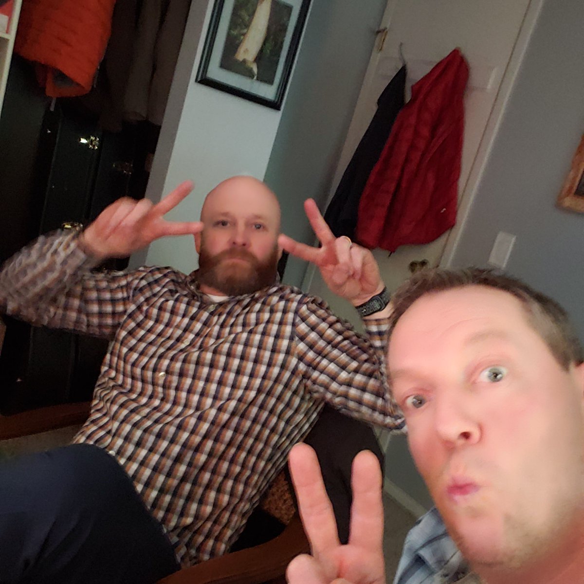RandyLRussell24's tweet image. When you have friends like Greg Sommers @thecorepro and Chris McDougall @PrincipalPoet - what else do you need? Post a pic of great friends to let them know you love them! Love you Mac and GSlice! #the3ships @pricemicheller @LaurieDent1 @JWalkerMontana @HeidiWhiteSipe