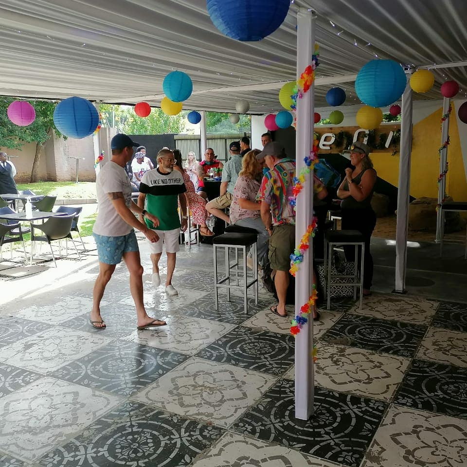 CockAndShoot's tweet photo. Client year end function yesterday 🏖🍸 #MobileBars #DrinkBetter https://t.co/R6K50VXTHY