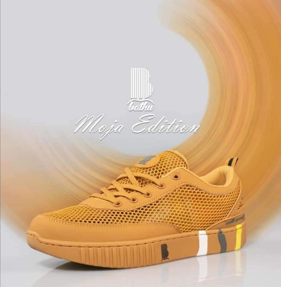 KasiEconomy's tweet photo. List of Black Owned Shoe Companies: (THREAD)

* Bathu @bathu_sa 
* #DripFootwear  @DRIPFootWear  
* LandLords 
* Koena @KoenaClothing https://t.co/LWIzLKsn9J