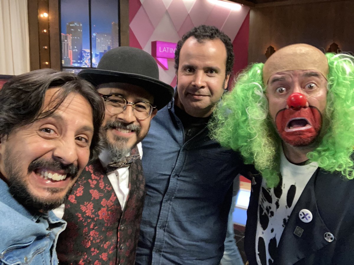 chavodeltoro's tweet photo. Aquí estamos @DrNetas @alarcondibujos y yo aterrizando en Amarillo, TX en jet privado (Hangar de @brozoxmiswebs) para presentarnos en prestigiado programa de la mafia del poder #TeneBrozo patrocinado x intereses oscuros de @latinus_us y Soros, gócen👇🏽

🎥 https://t.co/QRVosZNb1y https://t.co/YUURUoBsr1