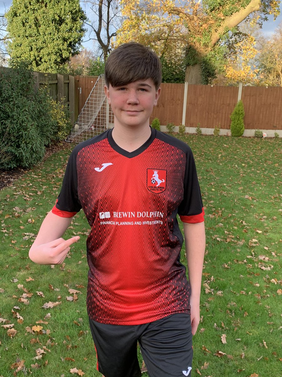 Thanks to my brilliant firm for sponsoring my lads ( <a href="/GeorgeFieldin13/">George Fielding</a> ) footy team <a href="/Coldlands_colts/">Coldlands Colts</a> Once again <a href="/brewindolphin/">RBC Brewin Dolphin</a> doing their bit for the local community, which is really helpful for clubs run on a shoe string. This help goes a long way. #ESG