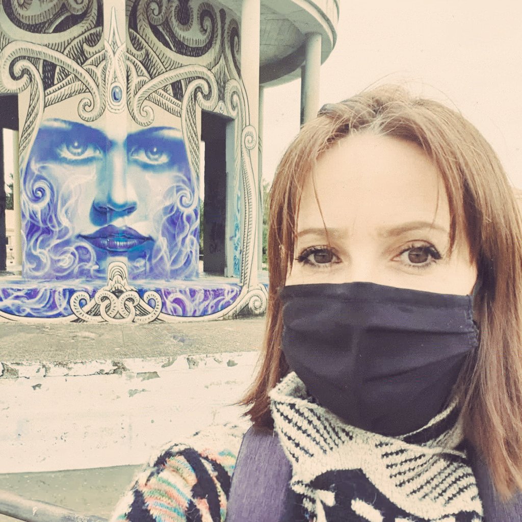 JoanaZh's tweet photo. #ExploringAthens 
#BadmintonTheatre https://t.co/KjcWrSgXd9