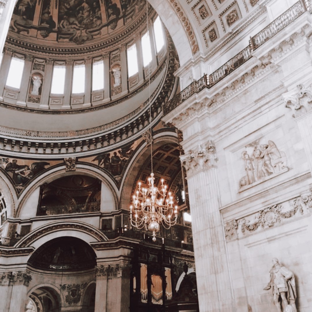 - Young&Beautiful( https://archiveofourown.org/works/838537/chapters/1597776?view_adult=true)