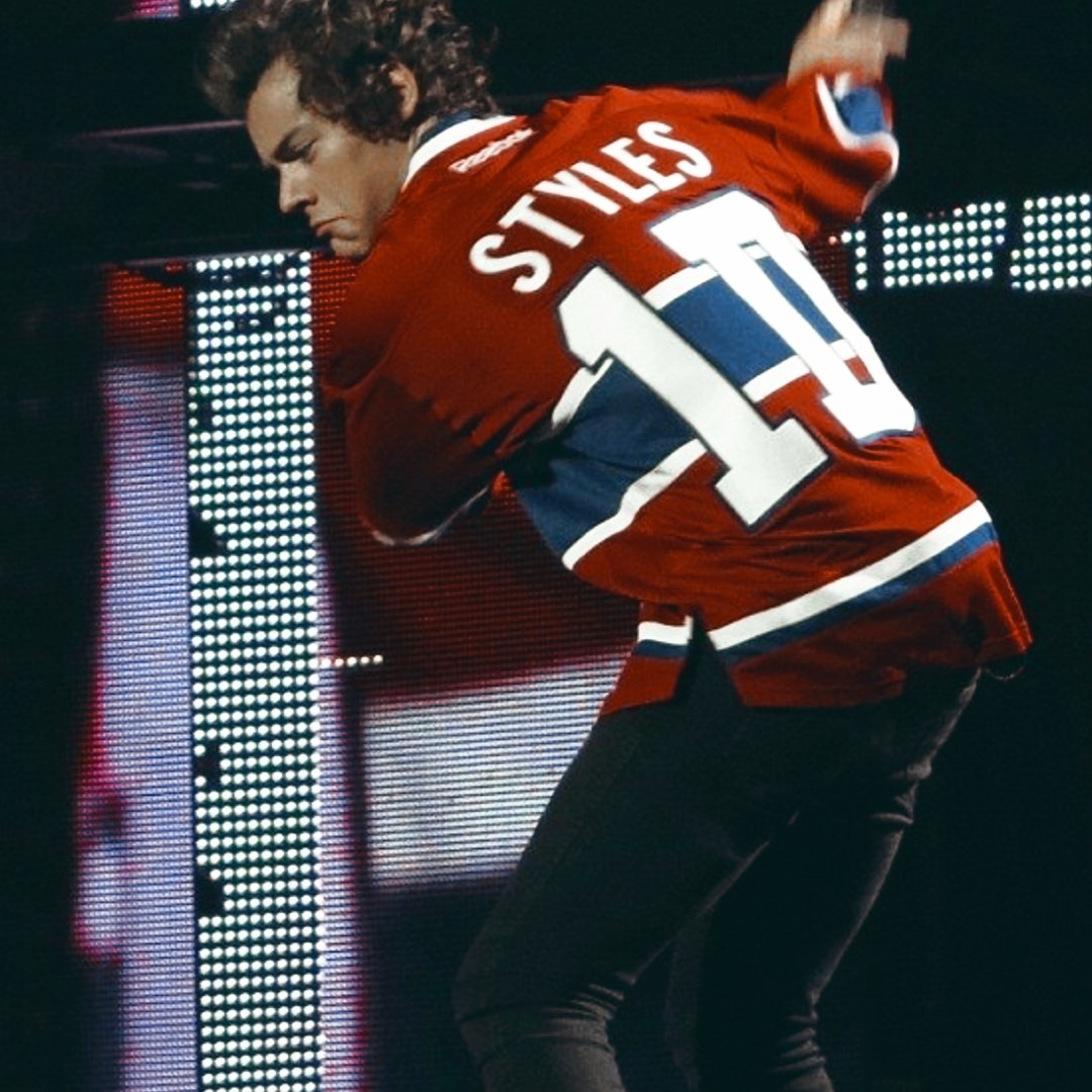 - Soft Hands, Fast Feet, Can't Lose( https://archiveofourown.org/works/5799241/chapters/13366498)