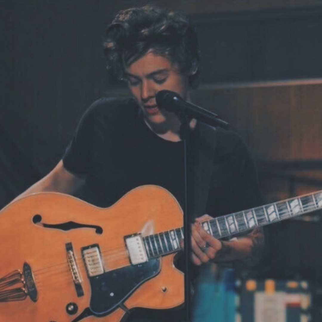 - Empty Skies( https://archiveofourown.org/works/1261096/chapters/2599474)