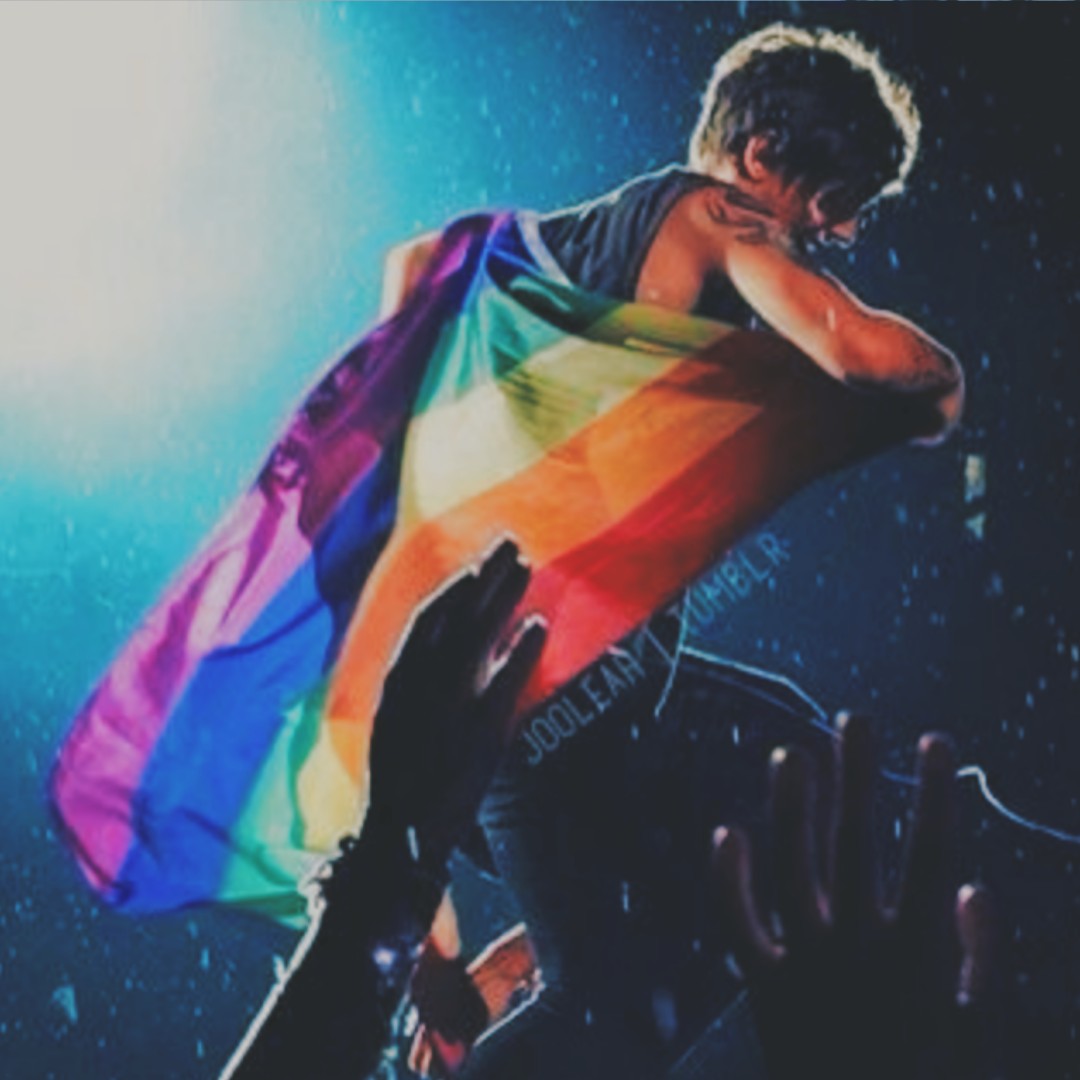 - Here In The Afterglow( https://archiveofourown.org/works/8598145/chapters/19717942)