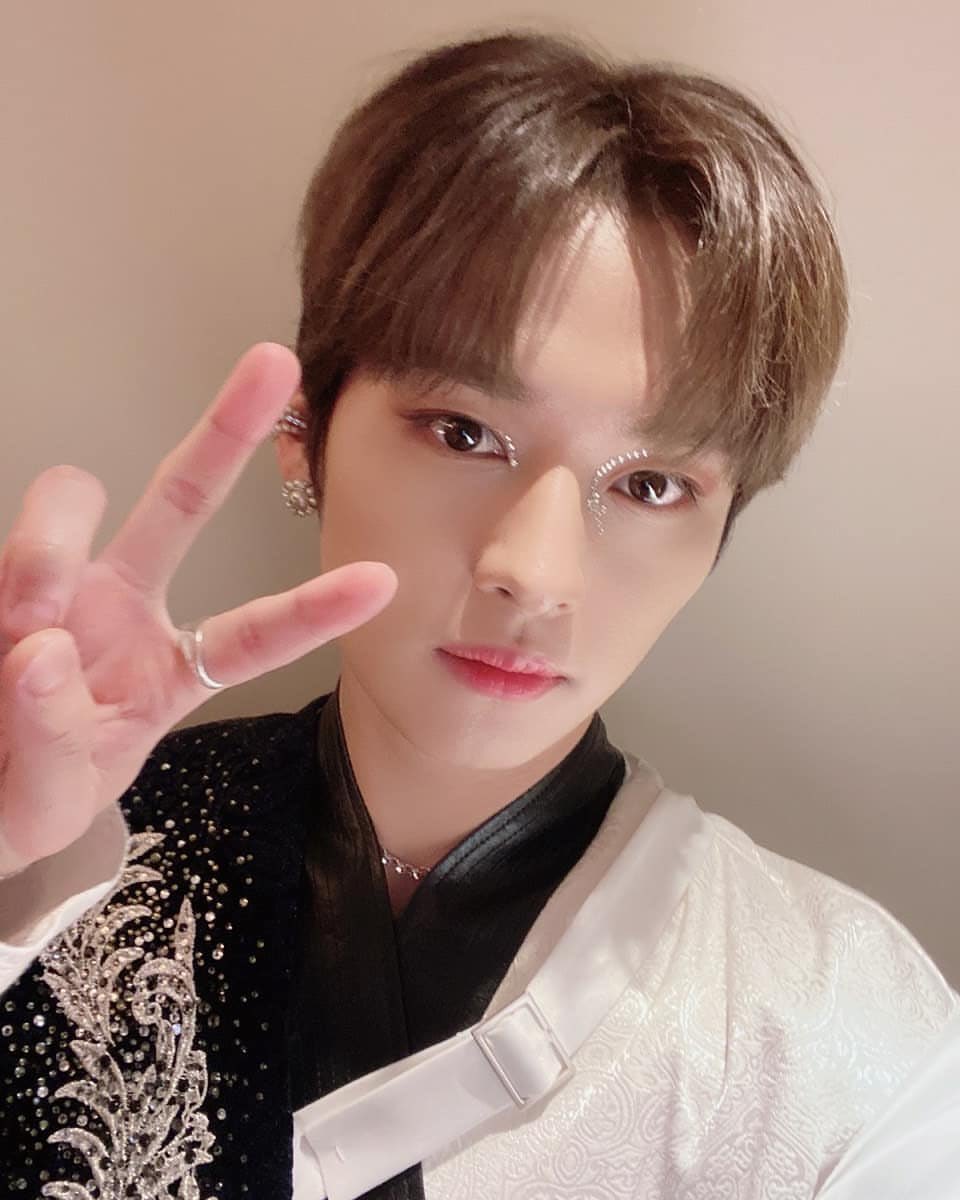 RiKnowBBIYA's tweet photo. 예뻐 죽겠지 아주 🥲❤️
#리노는기여어 https://t.co/CydYnWUiMS