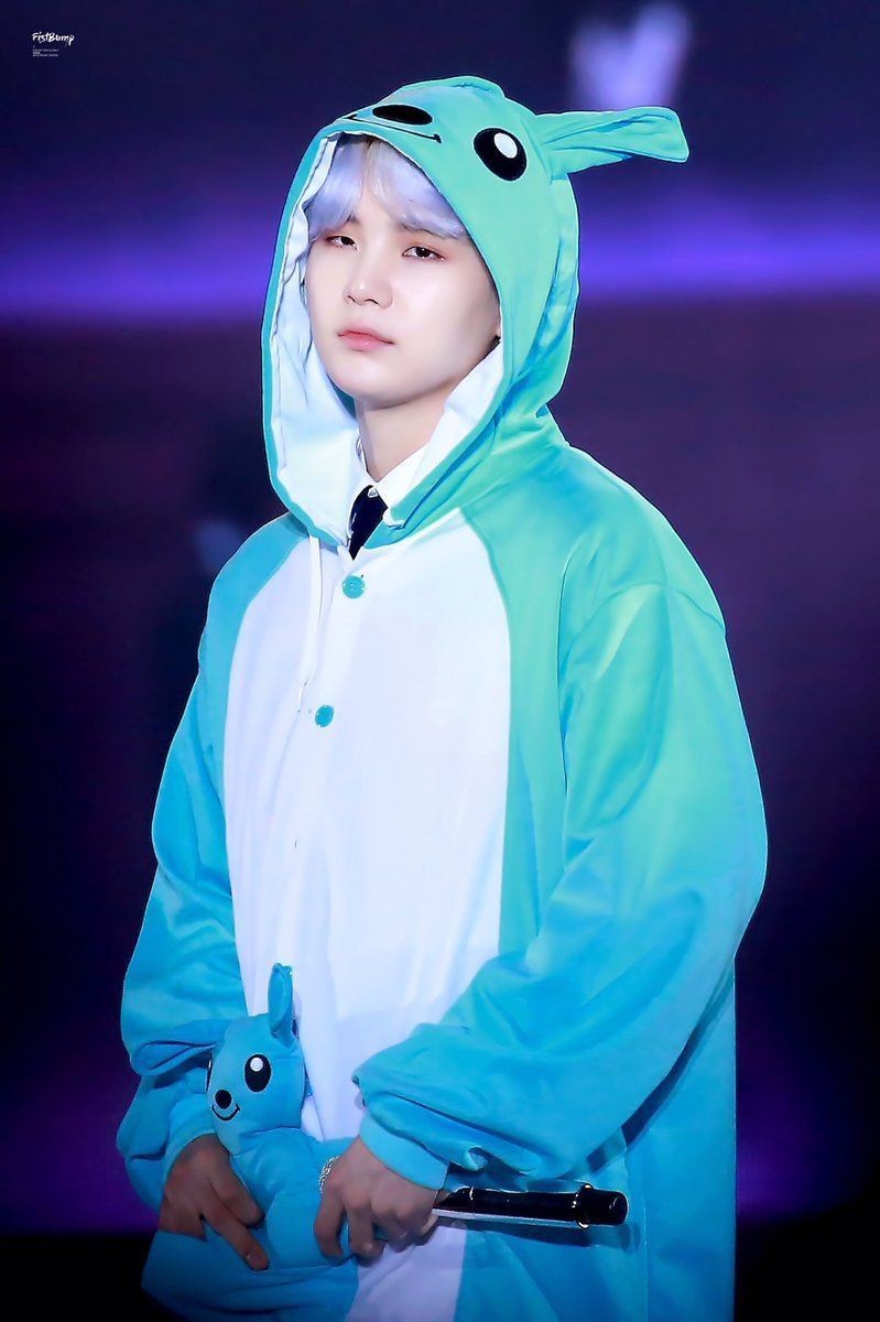 EiNandarOo12's tweet photo. My dumpling β€οΈ
#YoonGiiscuteboy
#YoonGiAngel
#YoonGiisbeautiful
#YoonGiisSweetLikeHoney
#YoonGiKingofBTS
#YoonGiBestBoy
#Sugaiscute
#Sugaistalented
#MeowYoonGi
#YoonGiPrecious
#YoonGi_you_are_the_best
#YoonGiperfect
#YoonGiAngel
#YoonGiBestProducer
#YoonGikingOfBTS https://t.co/eZuc02szQD