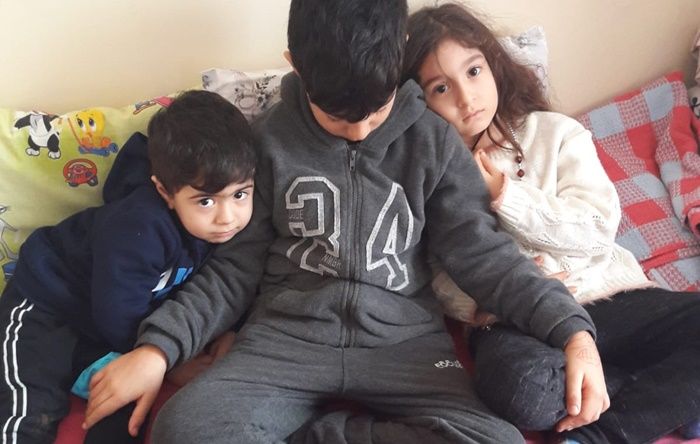 tr724com's tweet photo. Başka cezaevine sevk edilmek istenen Özlem Demirtaş: 'Beni yavrularımdan ayırmayın'

VPNsiz https://t.co/E6LipV8yXJ

https://t.co/46gRumOW6B https://t.co/ooZevaEKoz