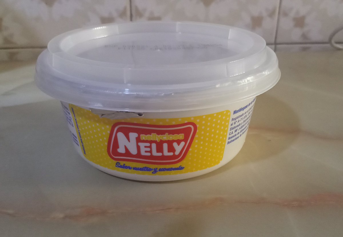 dkarelis85's tweet photo. @ElGeorgeHarris mira lo que volvió a Venezuela... Jajaja, no pude evitar comprarla me recordó aquellos sabores de mi niñez. https://t.co/rQeC1gKhCh