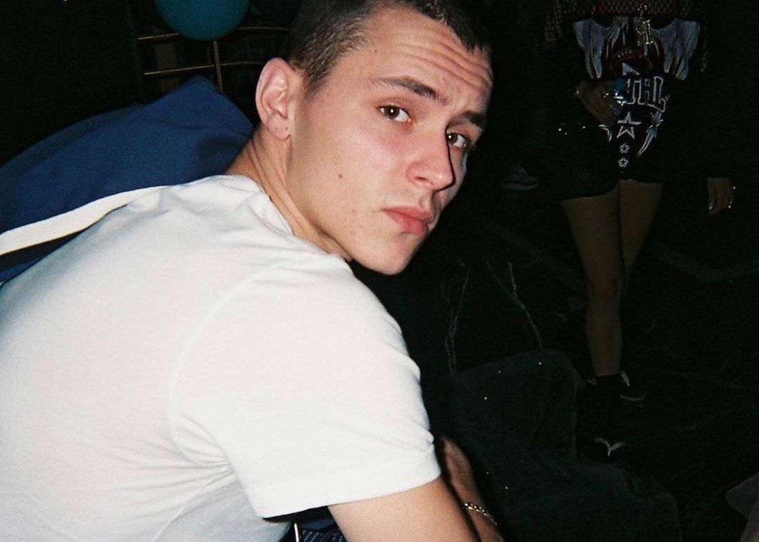 I’m starting new here so i’ll do #openfollow for western roleplayers only, help me to retweet this so we could be mutuals, thank you 🙏