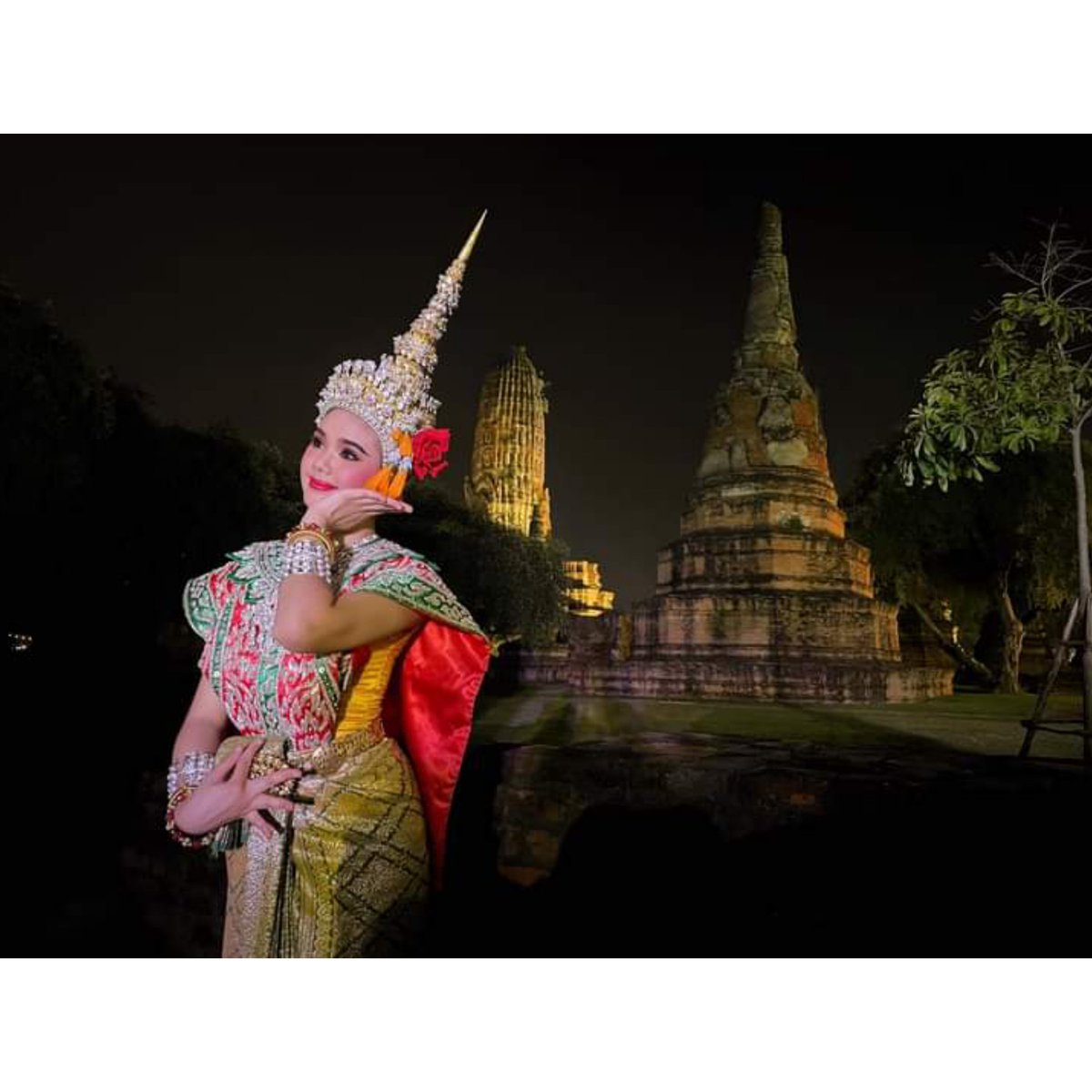 s_imandul's tweet photo. น้อง​ปอย​ลูก​ท้า​เรือ​ รับบท​เป็น​"นาง​สีดา"
#น้องปอยลูกท้าเรือ
#นางเอกตาสระอิ
#นางเอกหลานยาย
#หลานสาวศรราม
#ศรรามน้ำเพชร https://t.co/0DH1jeMDPr