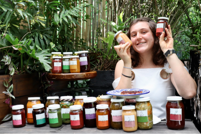 BUCGS's tweet photo. “Be open to every possibility there is." Inés Santacruz Del Valle (CGS’22) on what she's learned from launching a small business during her gap semester:
https://t.co/sVUgzMDasY #My100Days @inessdv https://t.co/e9lDSZwcvL