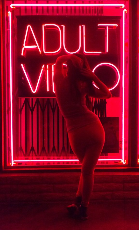 KrystaMeow's tweet photo. A little start to the weekend fun. https://t.co/pr3xmliKWC