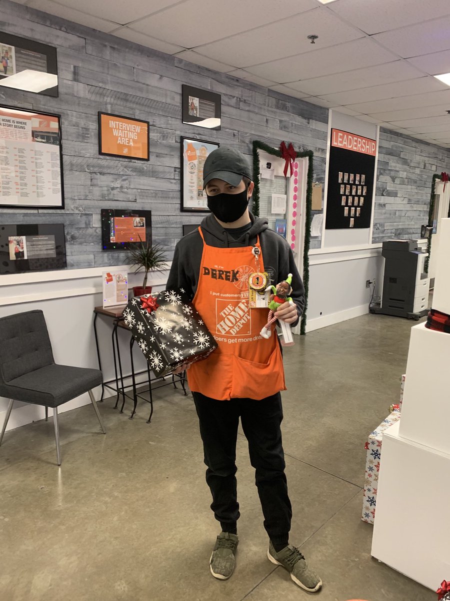 6374 making Safety trivia and shelf maintenance fun! Derek in plumbing found the “Elf On The Shelf” today. After completing the maintenance task or safety trivia question attached to the elf, he received a cool gift. The associates are loving this game! Congrats Derek!