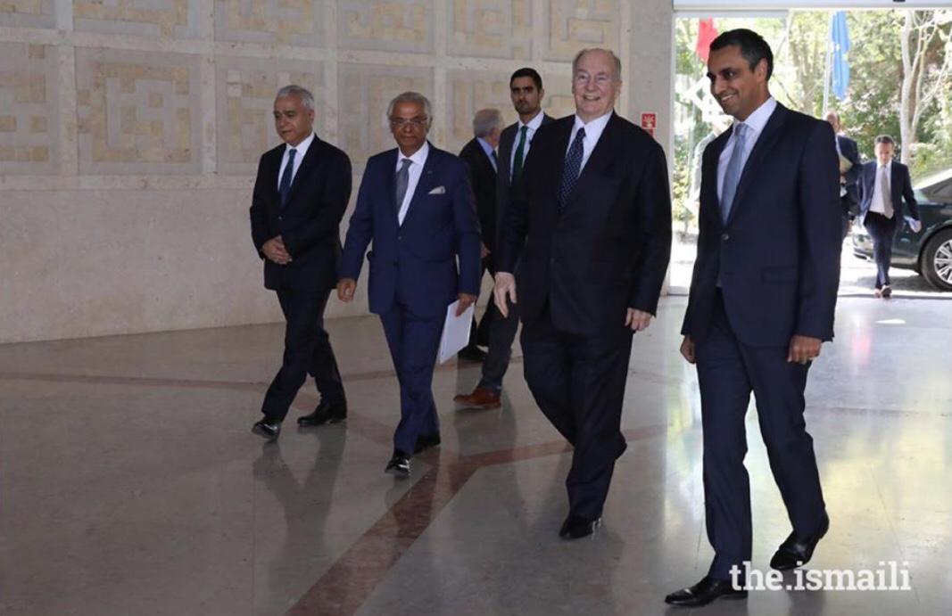 AgaKhanState's tweet photo. @TheIsmaili From responding to emergencies, to delivering vaccines, providing housing, education, health, economic growth for 63 years, beloved Imamaz-Zaman His Highness #AgaKhan Ismaili Fatimid Imam-Caliph Hazar Imam has been working tirelessly for happiness of every people🌍
#HBD_AGAKHAN https://t.co/PGdYp0Ohqe