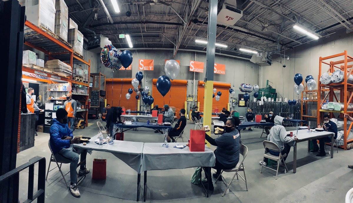 MelissaBliss15's tweet photo. Freight appreciation 2020! What an AWSOME night with the freight team! You guys are our back bone, thank you for keeping the product on the shelf, receiving clean and having the store grand opening ready when you leave in the morning. We could never do this without you! https://t.co/6cd09QPA8K
