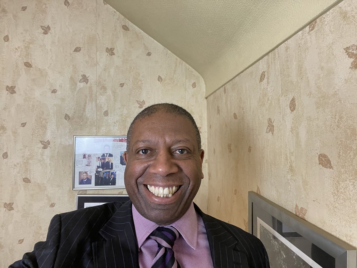 Morning Tweeps- late yesterday evening I was stopped by the police driving home. They were very polite and friendly and so was I. (No I didn’t tell them job I did😊😊) 

Actions drive reactions 😊 

Good policing leads to positive interactions 👏🏽