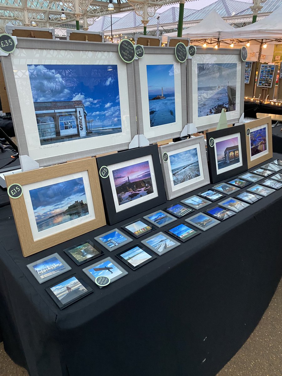 SophPhotographs's tweet photo. Morning! I’m all set up for the day here at @ThemarketTynem1 🎄✨

Swing by today or tomorrow and #SupportLocal this Christmas! 🎁 🙏🏼 https://t.co/Y9N4JZzh4T