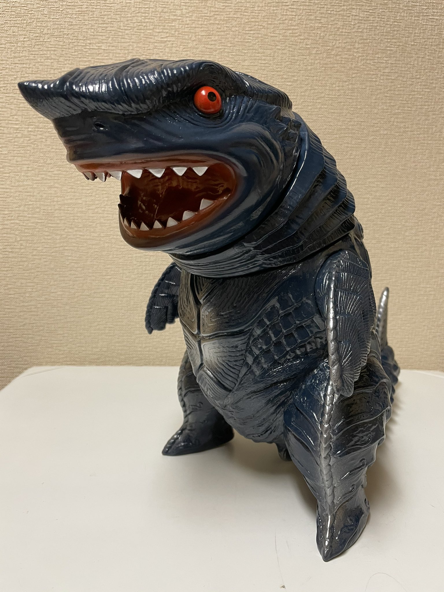ピンク・ブルー サンガッツ本舗 メガロドン sunguts ソフビ sofvi