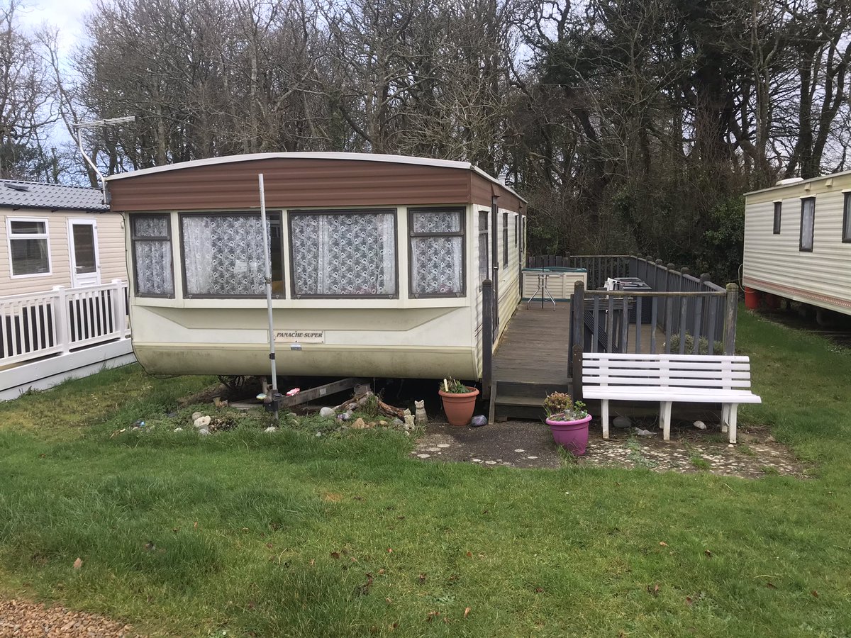 Dan Robertson tweet media