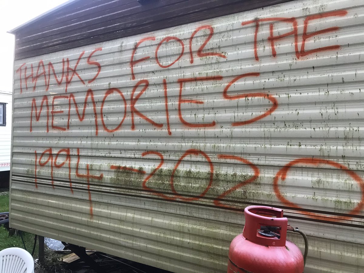 Dan Robertson tweet media