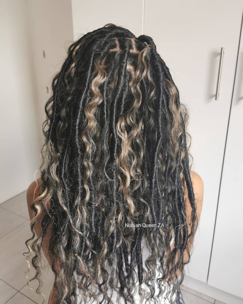 NubianQueenZA's tweet photo. πΈ Goddess Faux Locs for only R450 πΈ
π 084 647 5252 to book your appointment with us
NB :Bookings are essential
WE DO HOUSE CALLS
#bloem #Bloemfontein #GirlTalkZA #GirlsTalkZA #GirlBuyZA #BloemTwitter #HairPlugSA #mobilesalon #freestate #housecalls https://t.co/ghc9AUHtS0