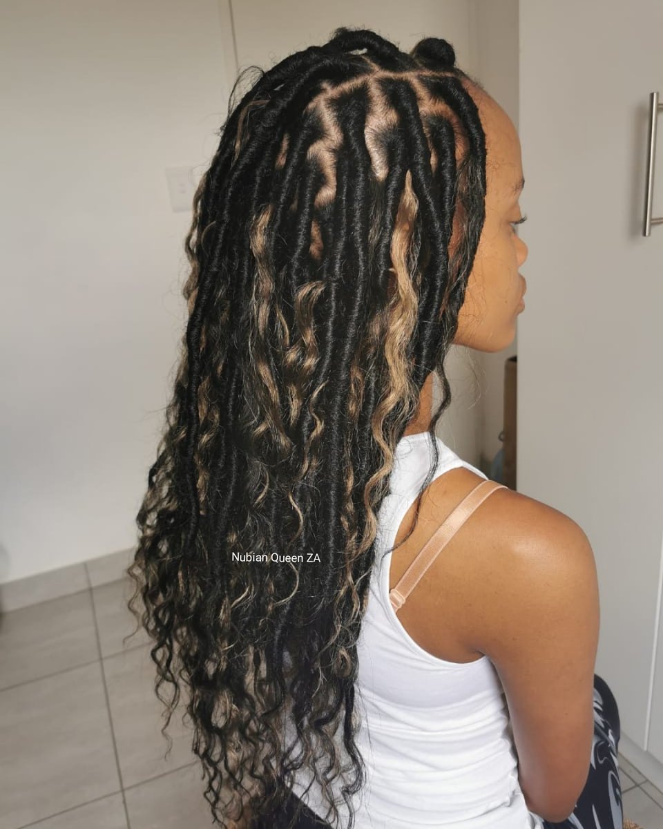 NubianQueenZA's tweet photo. πΈ Goddess Faux Locs for only R450 πΈ
π 084 647 5252 to book your appointment with us
NB :Bookings are essential
WE DO HOUSE CALLS
#bloem #Bloemfontein #GirlTalkZA #GirlsTalkZA #GirlBuyZA #BloemTwitter #HairPlugSA #mobilesalon #freestate #housecalls https://t.co/ghc9AUHtS0
