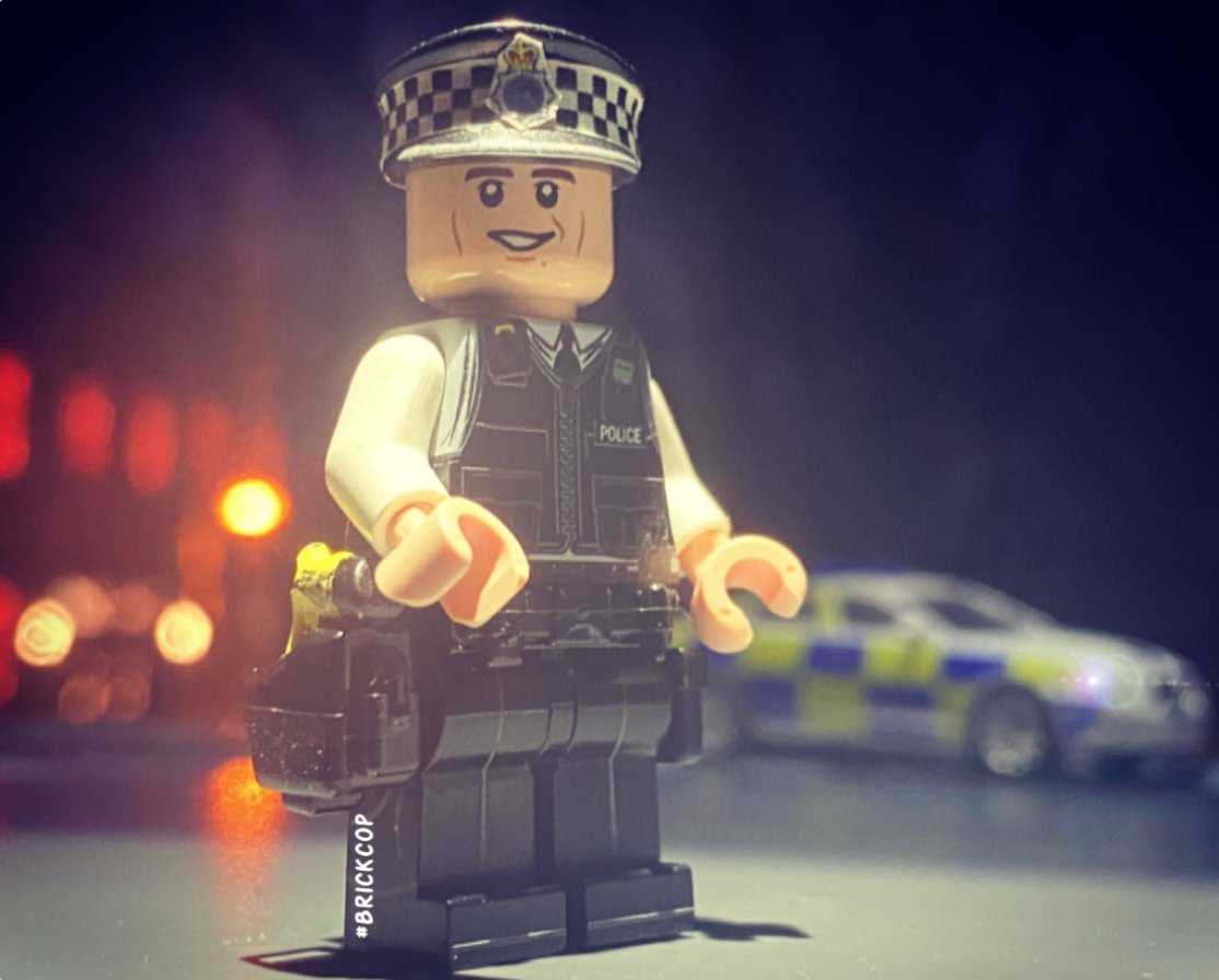 axon_uk's tweet image. On the 12th day of Christmas, Axon gave to me, a chance to win a @Brick_Cop creation with its own AB3 🎶 #AB3Christmas. To enter the prize draw to win 1 of 10 Lego cops follow @axon_uk, 'Like' &amp;amp; 'Retweet' this post. 🥳 Terms &amp;amp; Conditions apply. #AxonUK uk.axon.com/axon-uk-christ…