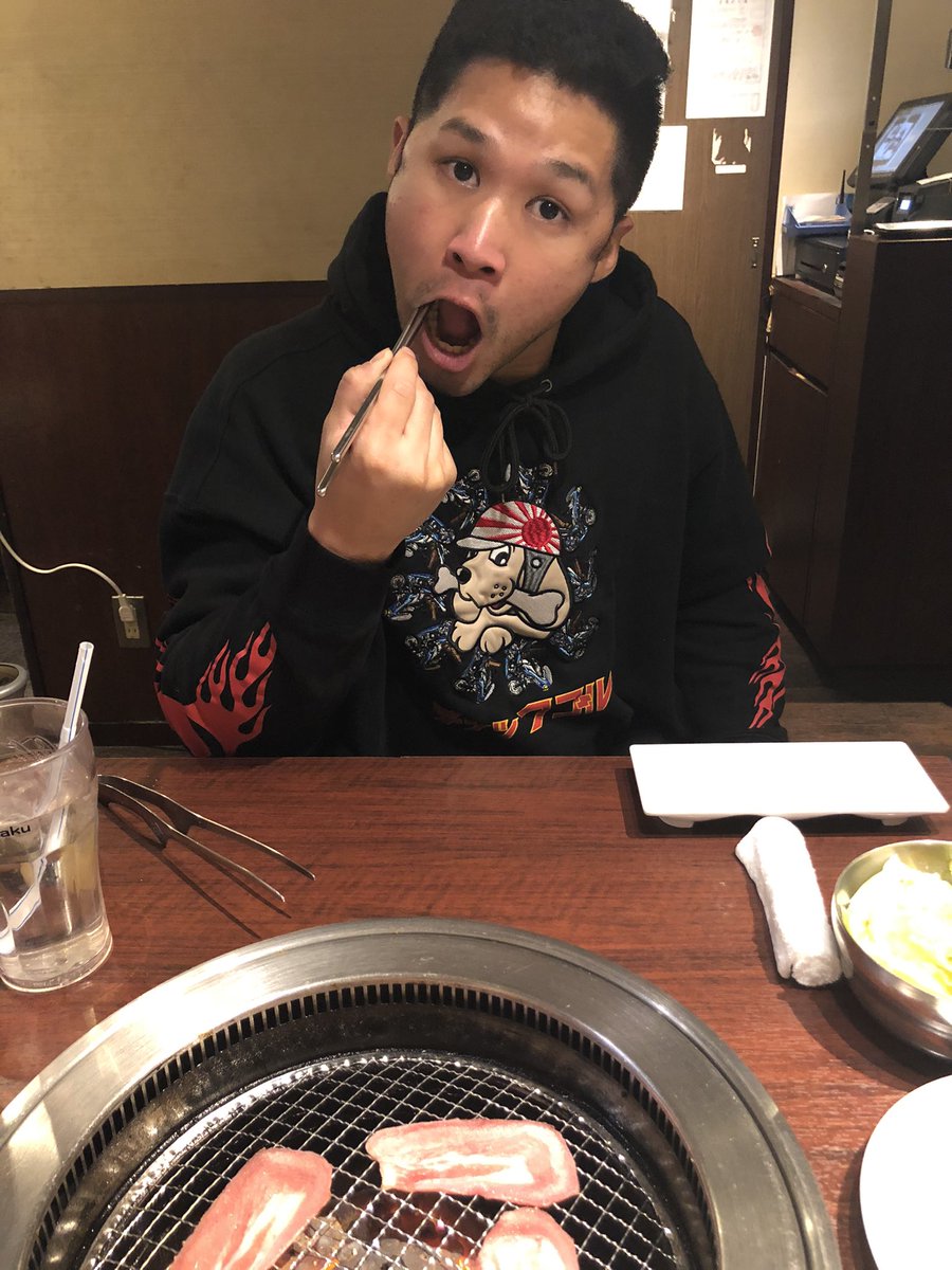 パンチパーマと金髪