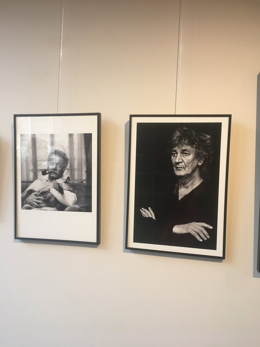 karen_taieb's tweet photo. En attendant l’inauguration de la Galerie de photographies du Fonds Roger-Viollet en février, le célèbre 6 rue de Seine vient d’ouvrir ses portes après qq mois de travaux.Des portraits d’Higelin, Colette ou Brassens sont exposés et côtoient les fameuses boites vertes numérotées https://t.co/nfFPRA5Lke