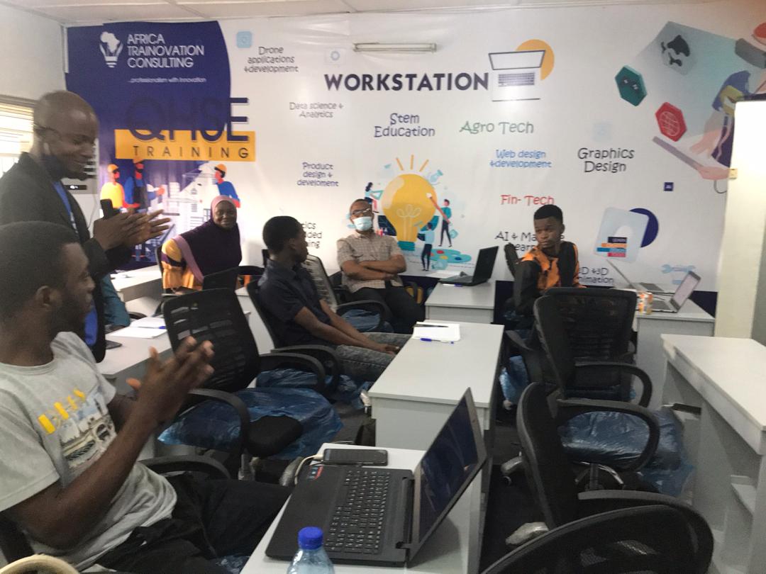 johnkent94's tweet photo. At @atchub_
Ongoing Python bootcamp.
#bootcamp
#Python
#DataScience
#ATC
#ATCHub
#TechOgun https://t.co/81SBNI00lM