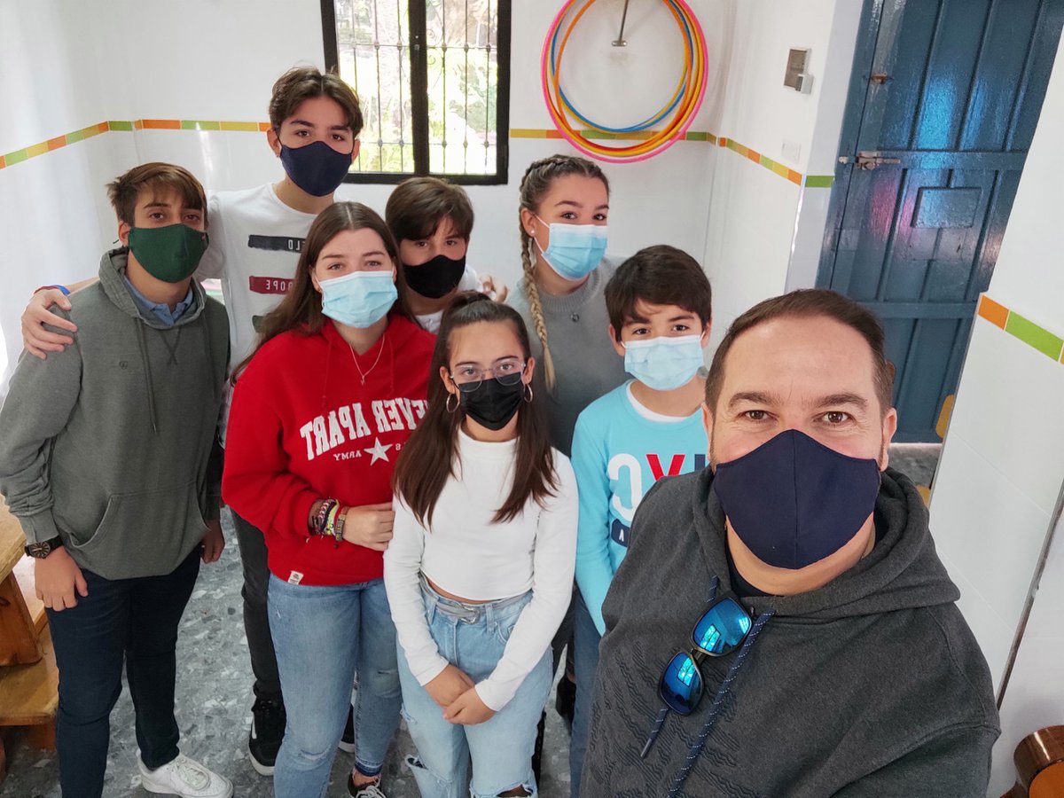 Nosotros ya estamos listos, y tú, a qué esperas? Entre todos aportaremos un granito de arena para ayudar a los niños de los <a href="/Asperonesmalaga/">Asperonesdignidad</a> #CoplaSolidariaACAM <a href="/autorescarnaval/">Autores del Carnaval de Málaga</a> #ComparsaJuvenilMLG #uma