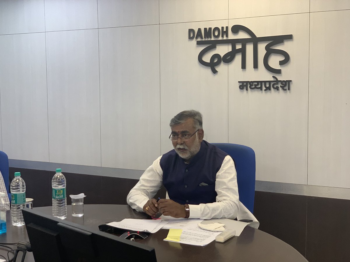 Prahlad Singh Patel ( वृक्ष से जल, जल से जीवन) tweet media