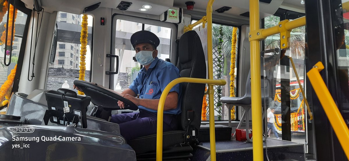 DevelopedSurat's tweet image. #Electric_Bus service wth #Latest_Technology started in our #Surat ..

આપણા #સુરત માં @vijayrupanibjp જી ના હસ્તે #અદ્યતન_ઇલેક્ટ્રિક_બસ ની #શરૂવાત_થઈ

#Surat_Public_Transport #yes_icc Clicked by #FenilThakkar @OurSMC @DrJagdishSurat @niravshahbjp @anildgoplanibjp @CommissionerSMC