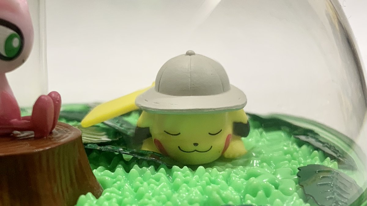 ポケモンセンターnakayama 探検ピカチュウと色違いセレビィ テラリウム風ドリンクケース ポケットモンスターココ