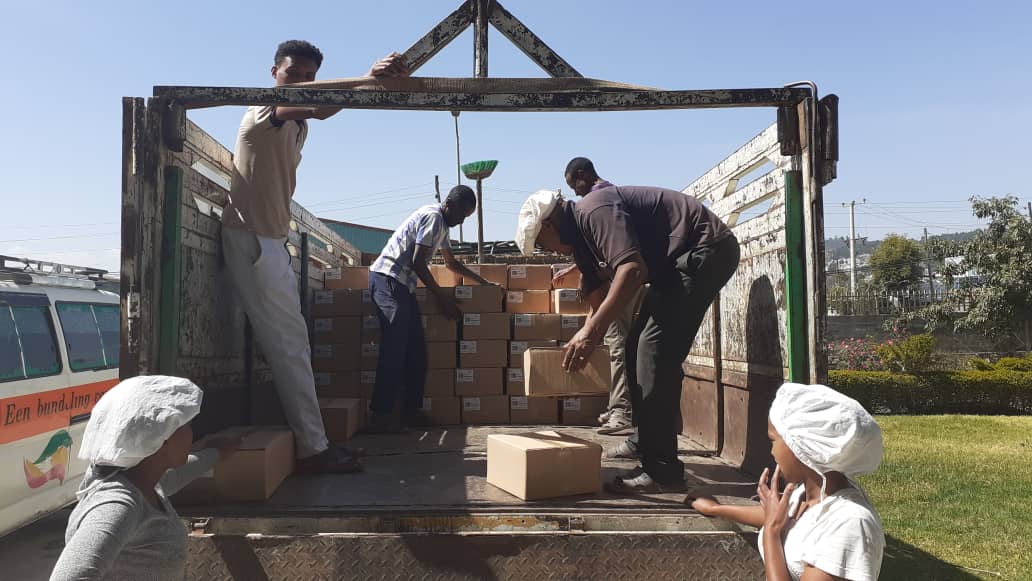 SolinoCoffee's tweet photo. Today in Addis Ababa: last minute Christmas delivery, exceptionally by air! Extraordinary job of our Ethiopian team :❤💛💚☕ https://t.co/HAo7o4rYt4