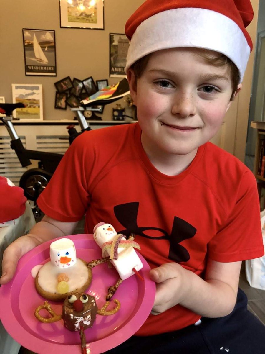 WallaseyScouts's tweet photo. Marshmallow mess about! 🧁 https://t.co/1GTQoRqj8T