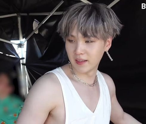 This Yoongi    Meets   This Jimin