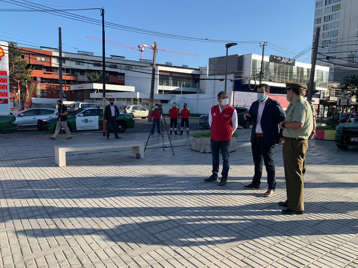 En el marco del proceso de control y fiscalización y junto al trabajo con el <a href="/min_interior/">Ministerio del Interior</a> <a href="/RodrigoDelgadoM/">Rodrigo Delgado Mocarquer</a>, desde Pza. Chacabuco estamos implementando el servicio especial que aumenta la presencia de <a href="/Carabdechile/">Carabineros de Chile</a> en los barrios de la comuna #IndependenciaTeCuida