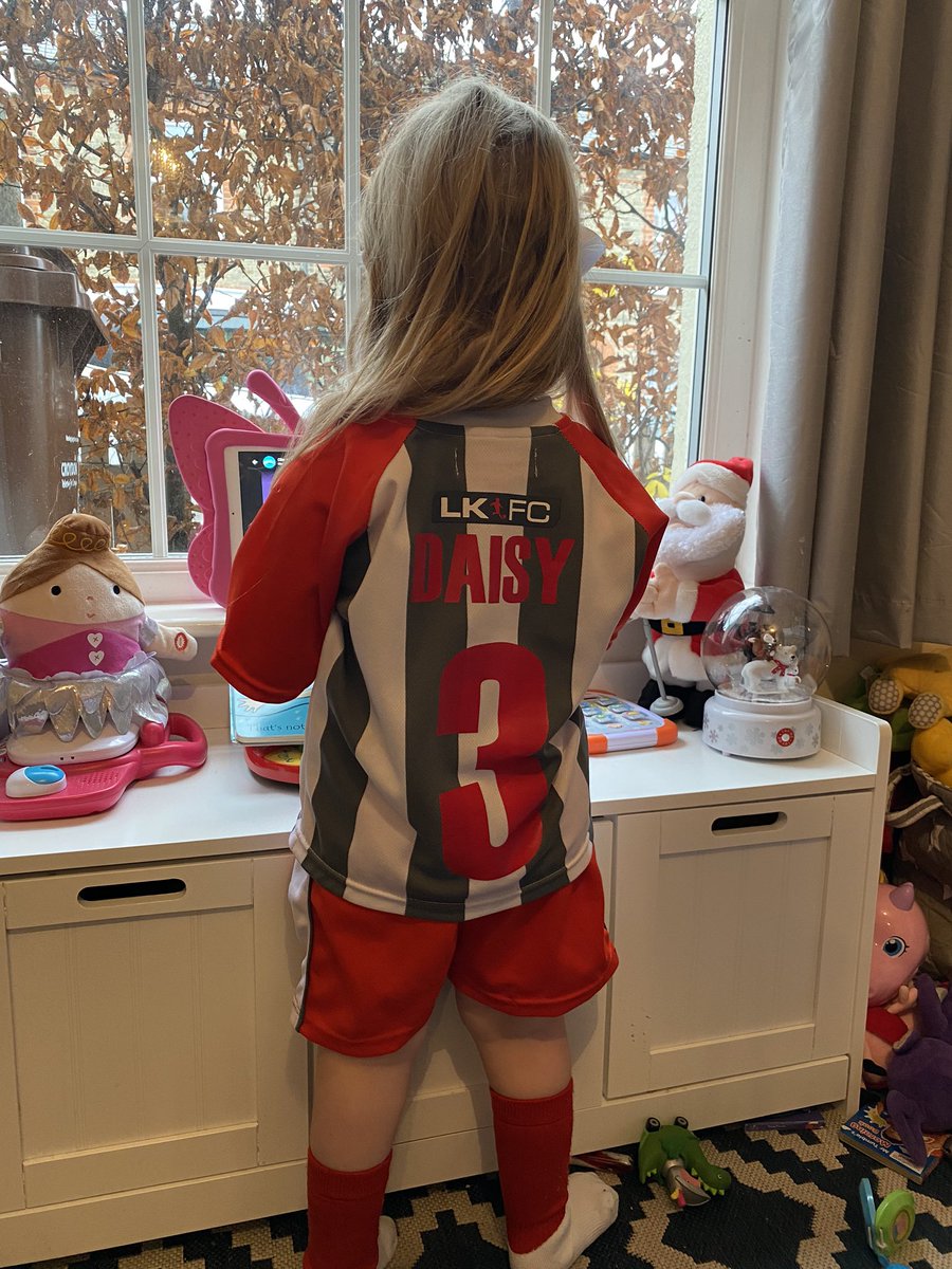 Daisy Briggs 🌈💙 tweet media