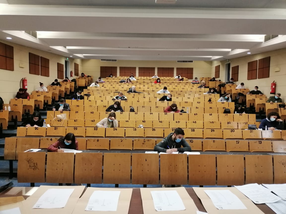 LebaneseUni's tweet photo. تدابير صحية مشددة تواكب مباراة الدخول إلى الماستر في كلية العلوم الاقتصادية وإدارة الأعمال
https://t.co/xi8RjCcEml
@SelimMEKDESSI https://t.co/zGCWA5ePMM