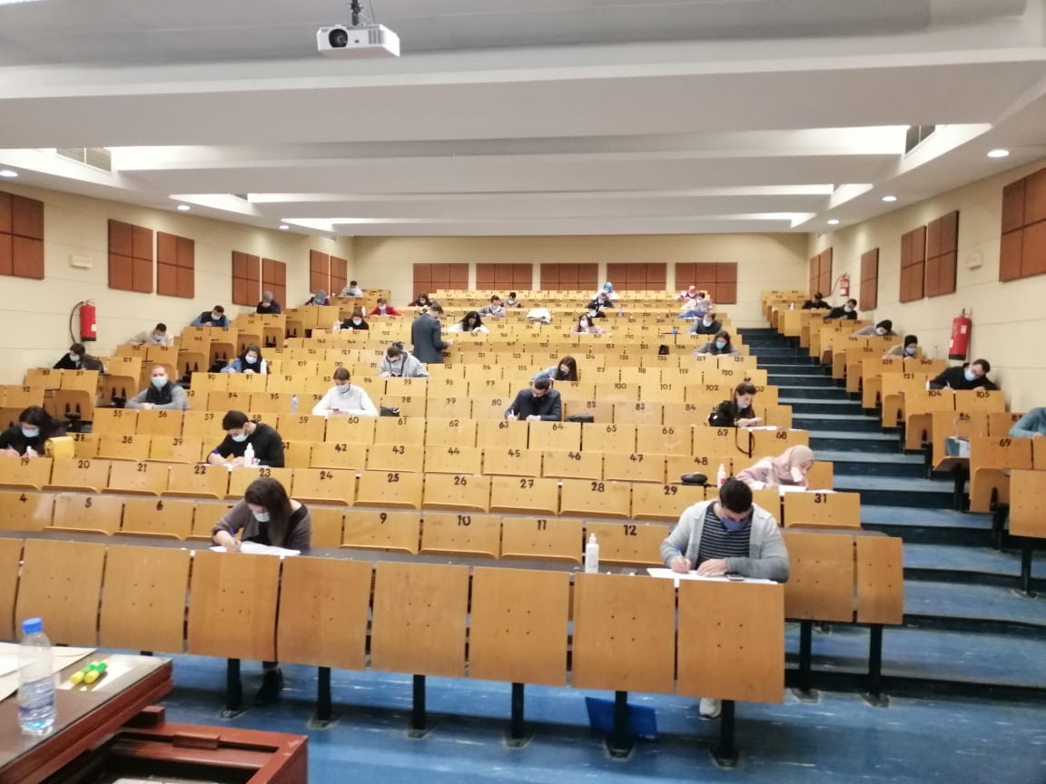 LebaneseUni's tweet photo. تدابير صحية مشددة تواكب مباراة الدخول إلى الماستر في كلية العلوم الاقتصادية وإدارة الأعمال
https://t.co/xi8RjCcEml
@SelimMEKDESSI https://t.co/zGCWA5ePMM