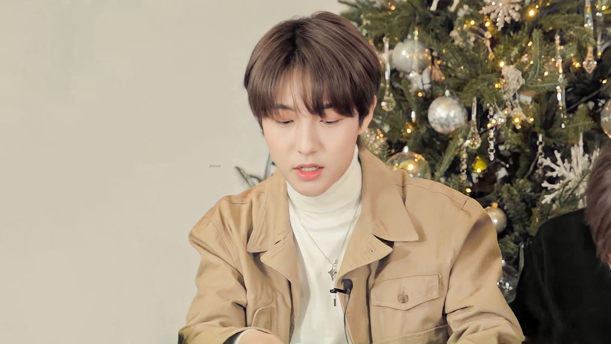 ꔛ🎅🏻⋆⁺ 🦌+🎄꒱ (1)