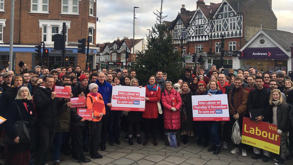 The energy & dedication from campaign volunteers is incredible. We frequently have more than 100 awesome volunteers at sessions in Putney and Battersea in the final week 