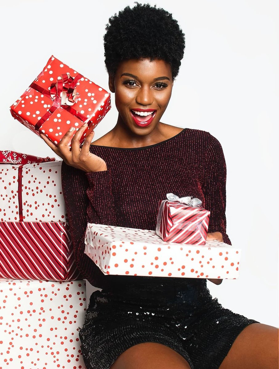 Say welcome to 2021 with xMas Commission Bundle. More than 2000 times sold
 in the last 24H. ...The Rednose Reindeer brings a pack of happiness for affiliate marketers 
So, what does this bundle entail? How can you even be sure that Santa’s gift will boost your affiliate marke